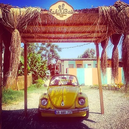 Slow West Glamping * 말마리스